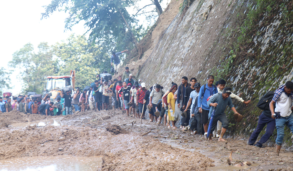 बाढी–पहिरो र डुबान: २१७ जनाको मृत्यु, २८ जना वेपत्ता
